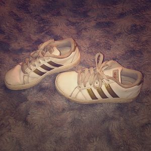Little girls ADIDAS sneaks